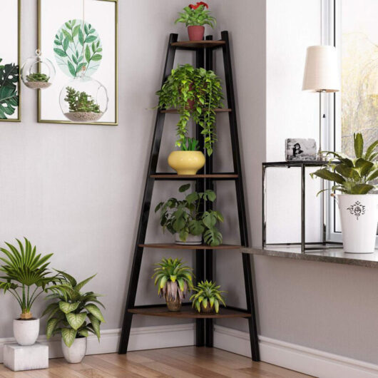 Livingandhome - 5 Tier Triangle Foldable Plant Stand