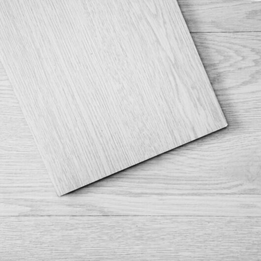 Mophorn Self Adhesive Vinyl Floor Tiles 36 x 6 inch, 36 Tiles 2.5mm Thick Peel & Stick, Light Gray Wood Grain DIY Flooring for Kitchen, Dining Room,