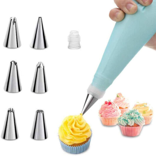 Pastry Nozzles and 1 Reusable Silicone Piping Bag, DIY Pastry Accessory Professional Kit for Decorating Cupcakes, Muffins, and Cakes