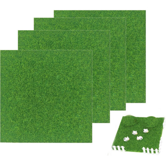4 Artificial Grass Mats 15×15 cm - Decoration for Garden, Craft Projects, Miniatures, and DIY Accessories