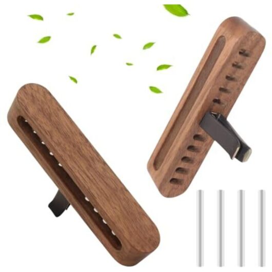 Never used] pieces car diffuser wood, car air freshener with 4 refill pads, walnut car vent diffuser, car aromatherapy vent clip can be filled with