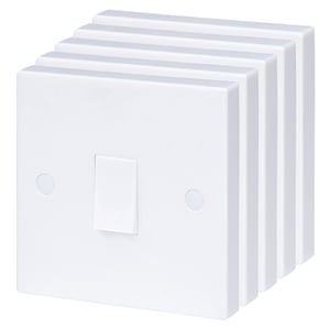 Wickes Square Edge 10A 1 Gang 1 Way Light Switch - White - Pack of 5